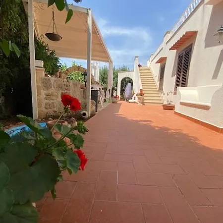 Bed & Breakfast Chez Gigi Mareh24 *